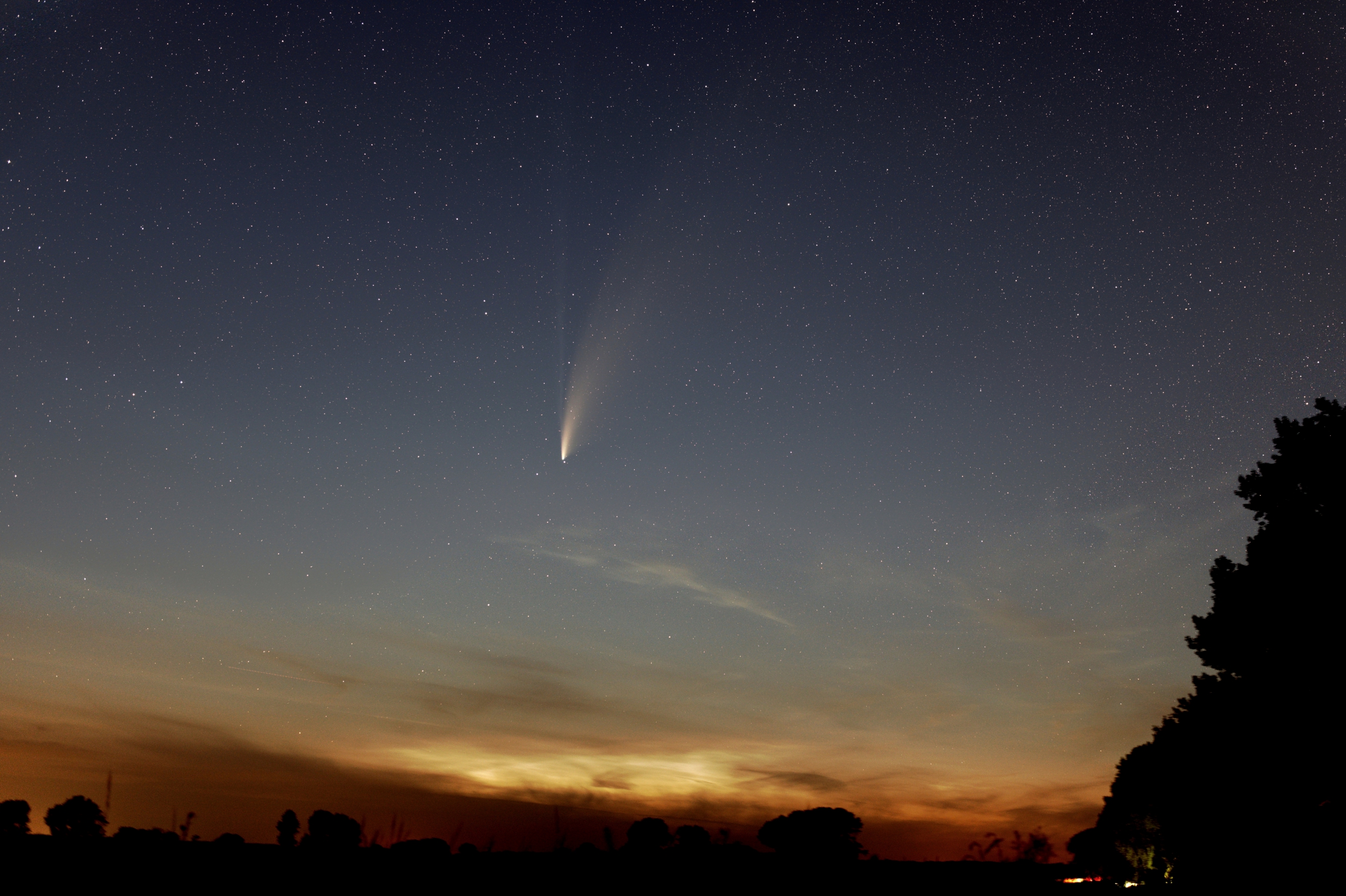 Neowise and noctilucent clouds