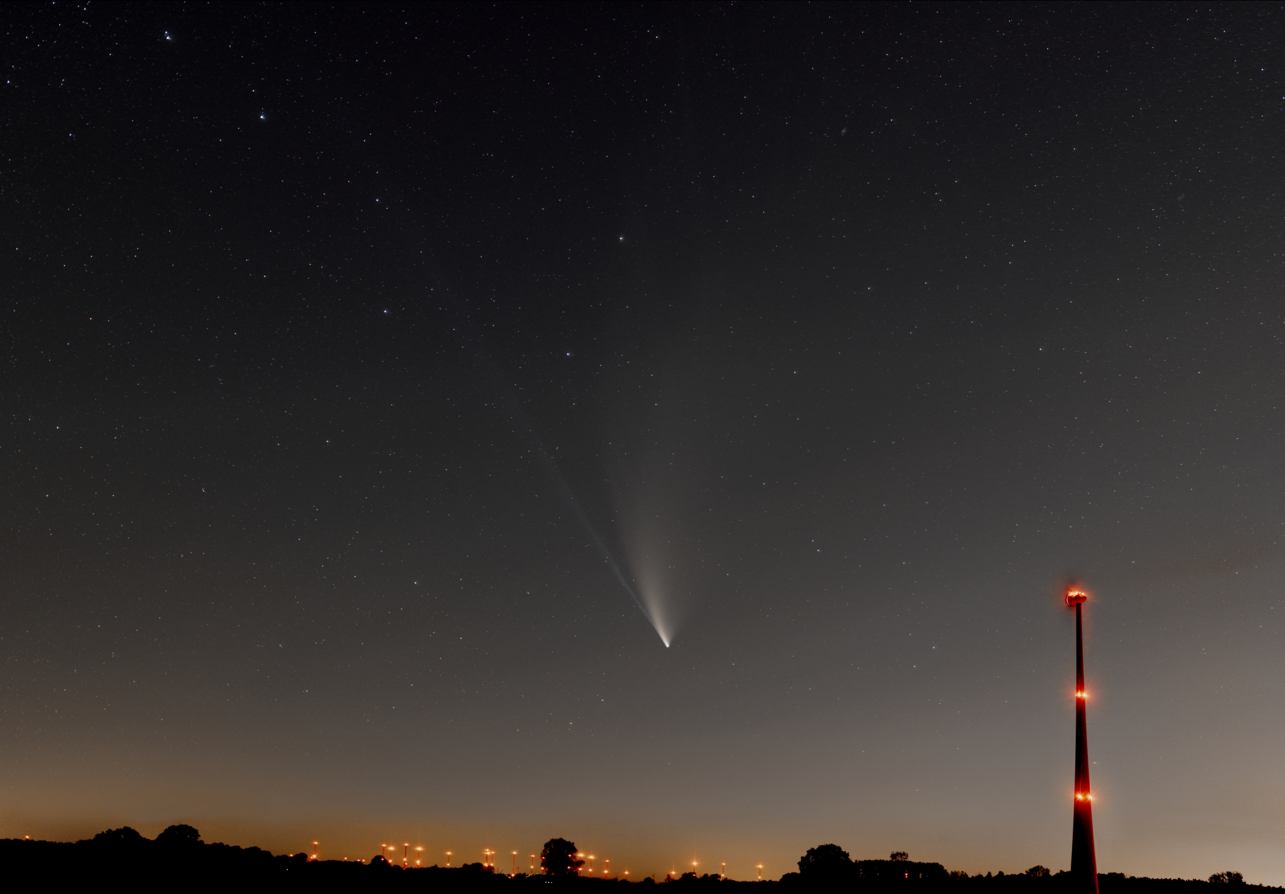 Neowise above a wind park