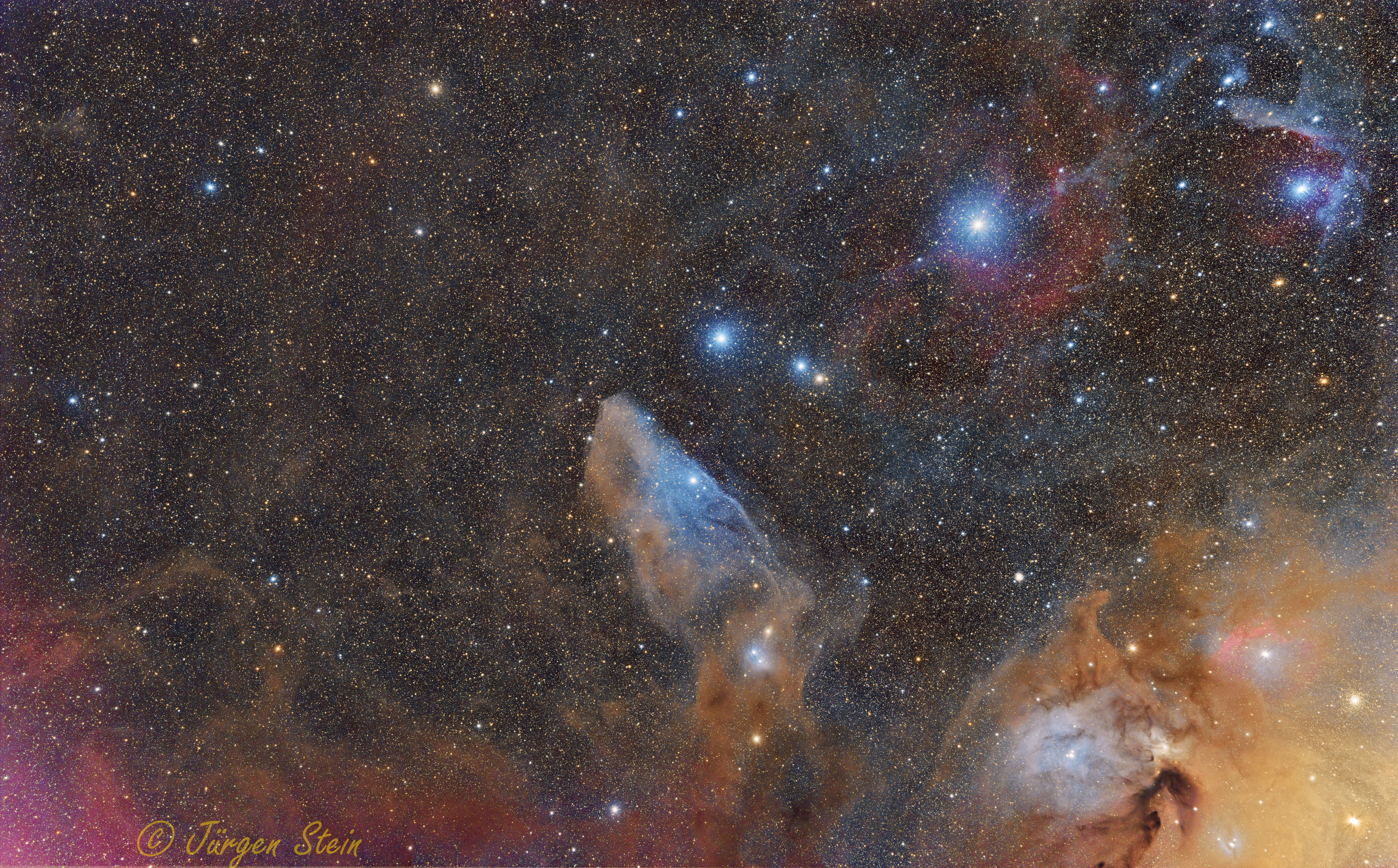 IC4592 and friends